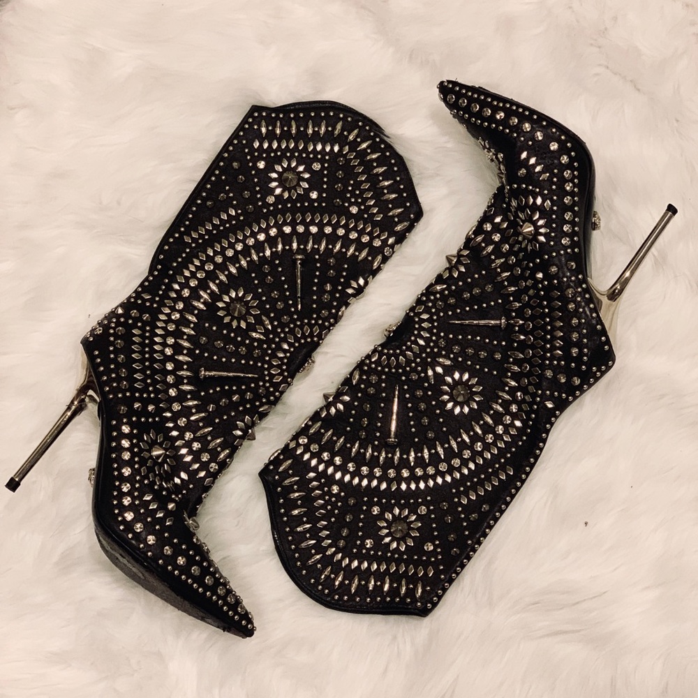 Authentic Versace  studs boots